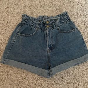 Like new denim paper bag shorts. Size Medium.